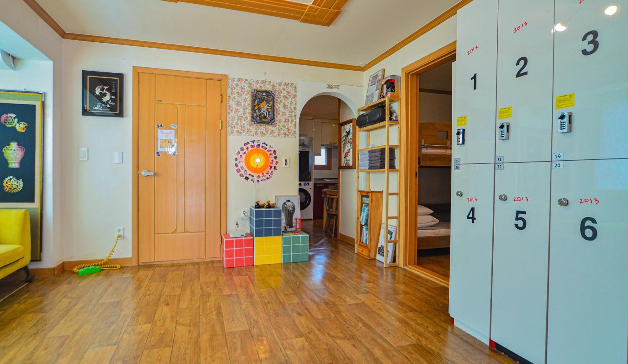 Helloworld Guesthouse 首爾 外观 照片