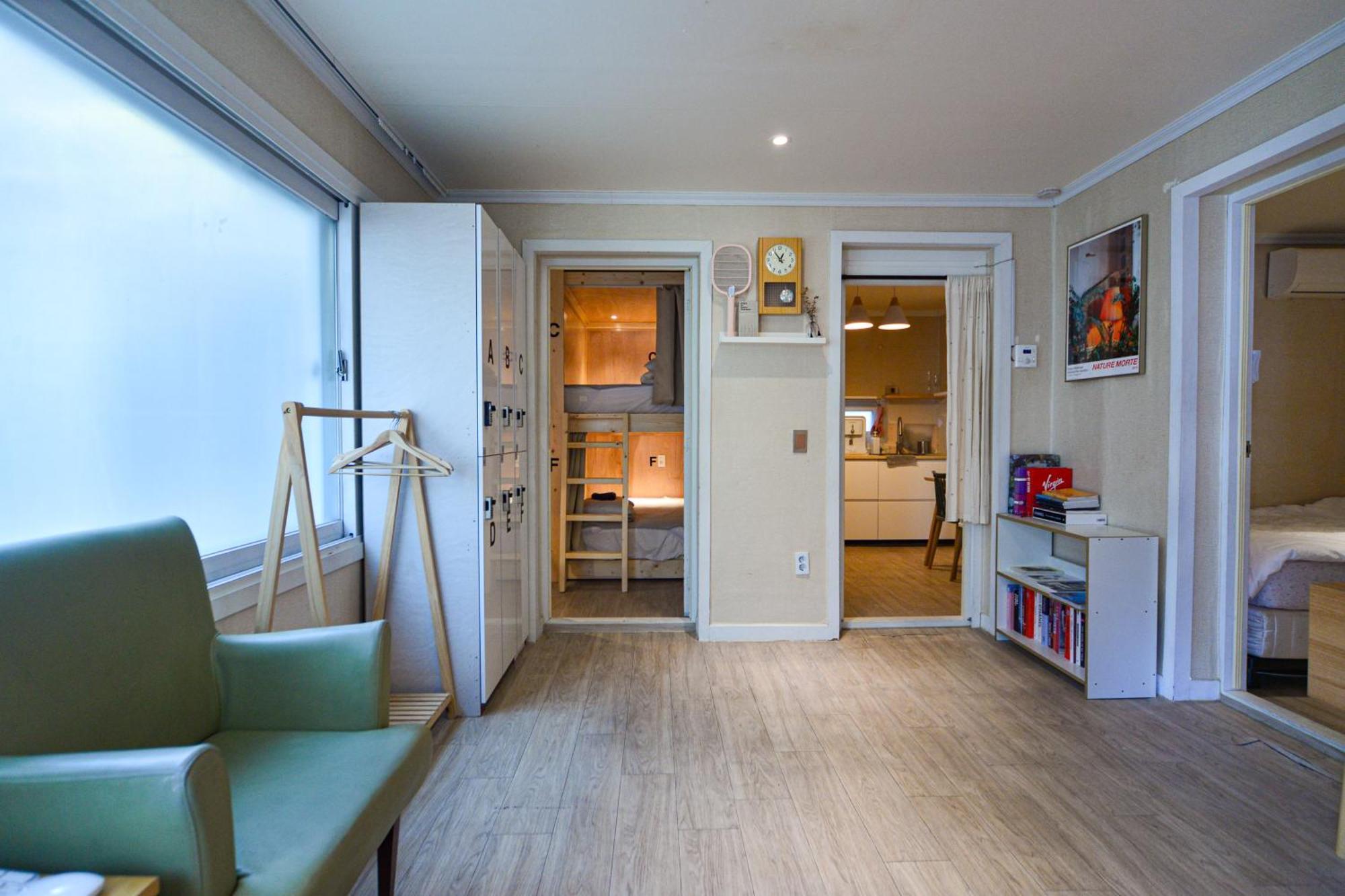 Helloworld Guesthouse 首爾 外观 照片