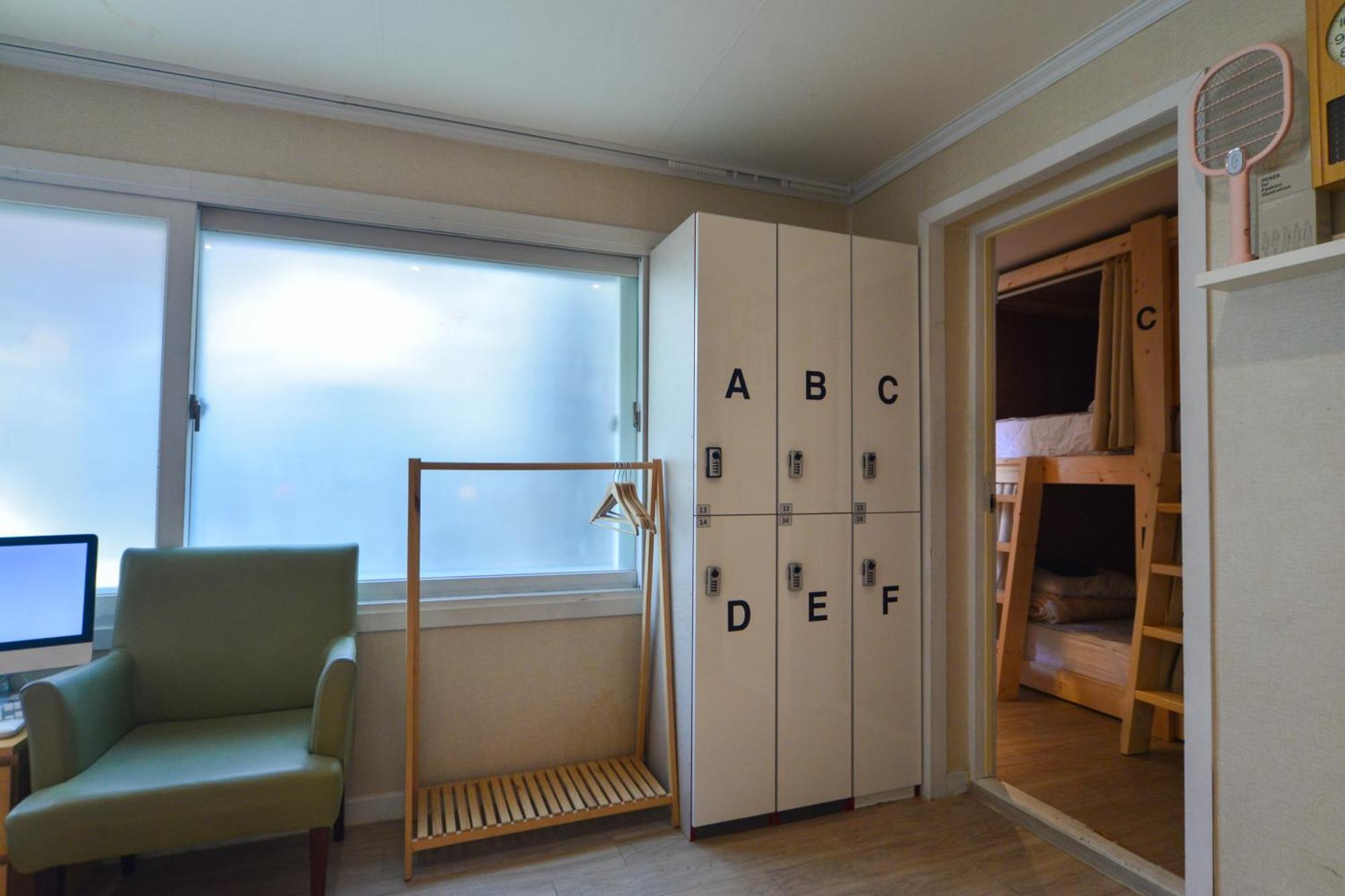 Helloworld Guesthouse 首爾 外观 照片